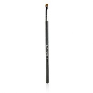 Sigma Beauty E65 Small Angle Brush  -