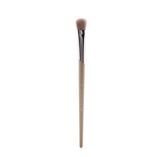 Fenty Beauty by Rihanna Plush Eyeshadow Brush 240  -